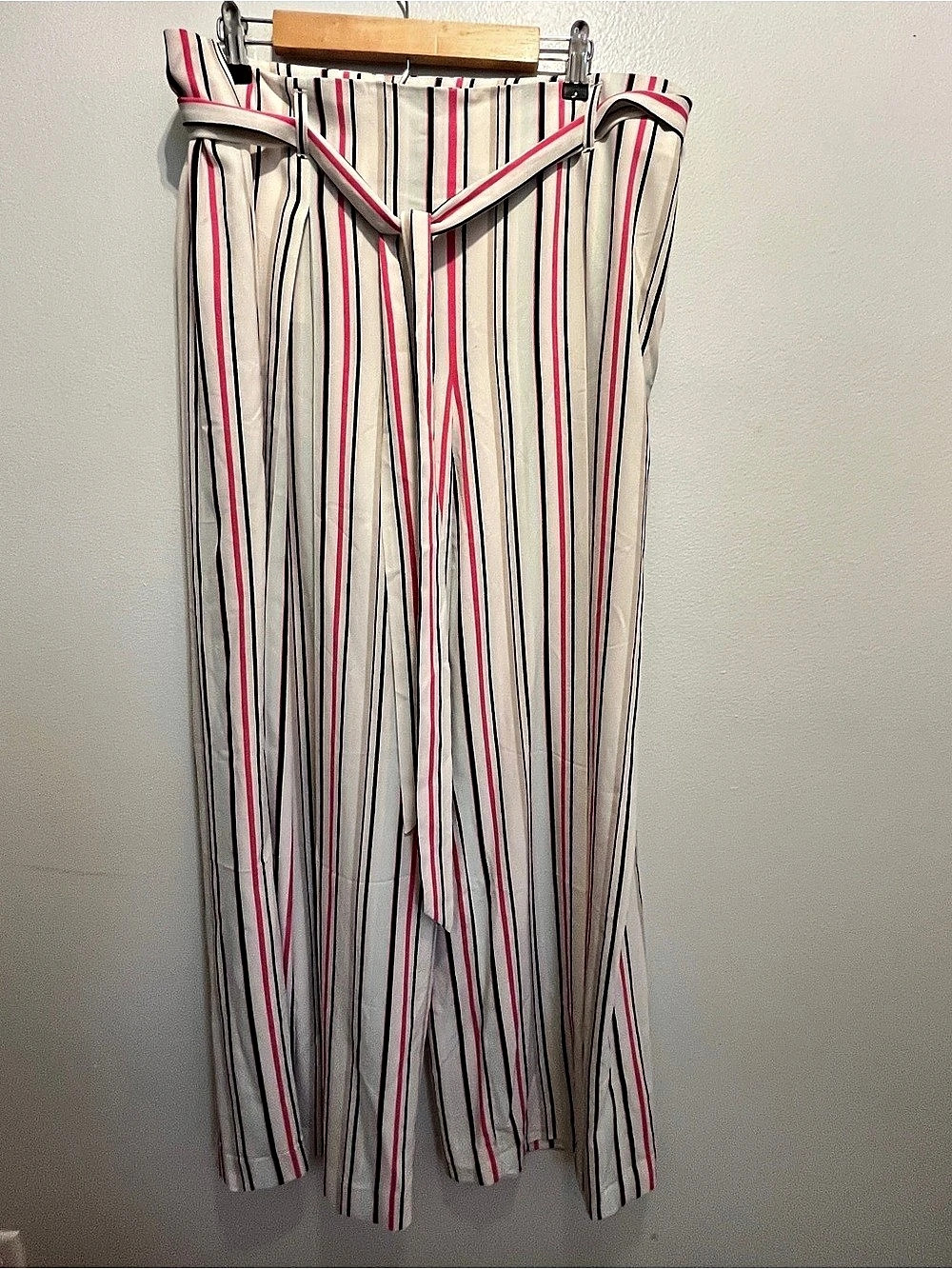 White House Black Market The Wide Leg Striped Wide Leg Pants Size 18 Like New